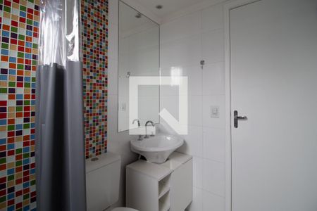 Apartamento para alugar com 65m², 2 quartos e 1 vaga Apartamento para alugar com 65m², 2 quartos e 1 vagaBanheiro da Suíte