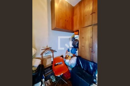 Apartamento à venda com 280m², 3 quartos e 1 vaga Apartamento à venda com 280m², 3 quartos e 1 vagaQuarto serviço 2