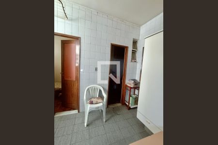 Apartamento à venda com 280m², 3 quartos e 1 vaga Apartamento à venda com 280m², 3 quartos e 1 vagaÁrea serviço