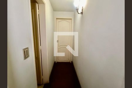 Apartamento à venda com 280m², 3 quartos e 1 vaga Apartamento à venda com 280m², 3 quartos e 1 vagaCorredor