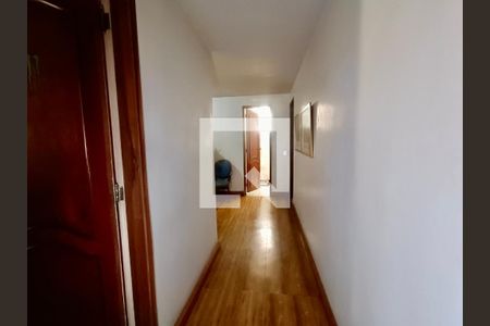 Apartamento à venda com 280m², 3 quartos e 1 vaga Apartamento à venda com 280m², 3 quartos e 1 vagaCorredor