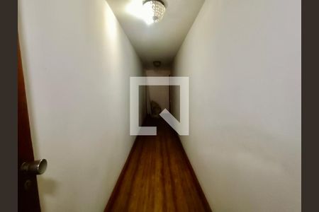 Apartamento à venda com 280m², 3 quartos e 1 vaga Apartamento à venda com 280m², 3 quartos e 1 vagaCorredor