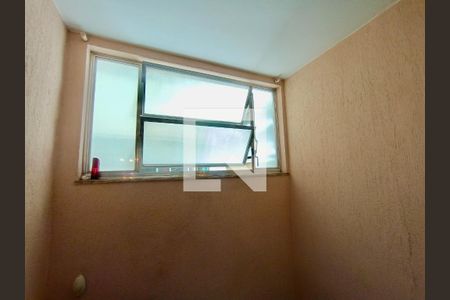 Apartamento à venda com 280m², 3 quartos e 1 vaga Apartamento à venda com 280m², 3 quartos e 1 vagaSuíte banheiro