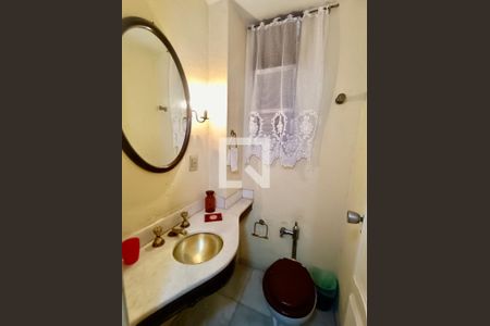 Apartamento à venda com 280m², 3 quartos e 1 vaga Apartamento à venda com 280m², 3 quartos e 1 vagaLavabo