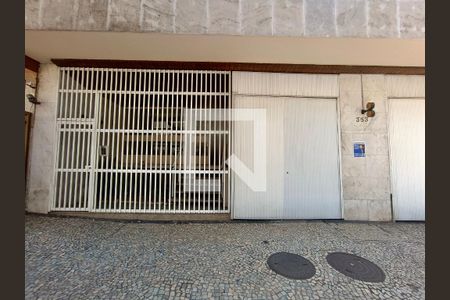 Apartamento à venda com 280m², 3 quartos e 1 vaga Apartamento à venda com 280m², 3 quartos e 1 vagaFachada com cartaz QA