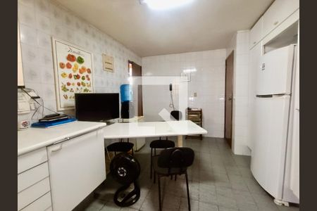 Apartamento à venda com 280m², 3 quartos e 1 vaga Apartamento à venda com 280m², 3 quartos e 1 vagaCopa / Cozinha