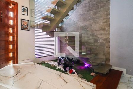 Casa à venda com 285m², 3 quartos e 2 vagas Casa à venda com 285m², 3 quartos e 2 vagasSala