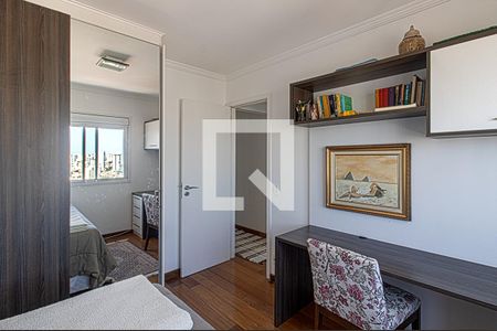 Apartamento à venda com 111m², 3 quartos e 2 vagasQuarto 2