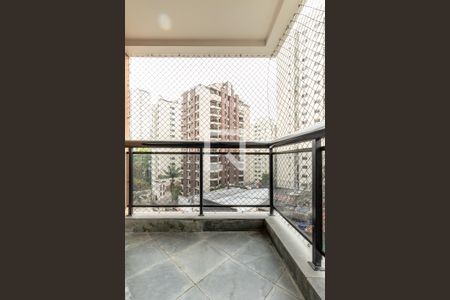 Sacada de apartamento para alugar com 2 quartos, 66m² em Indianópolis, São Paulo