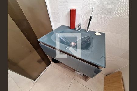 Casa à venda com 192m², 3 quartos e 3 vagas Casa à venda com 192m², 3 quartos e 3 vagasBanheiro