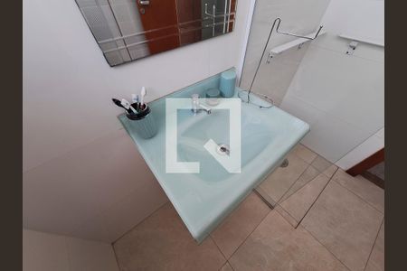 Casa à venda com 192m², 3 quartos e 3 vagas Casa à venda com 192m², 3 quartos e 3 vagasBanheiro Quarto 1