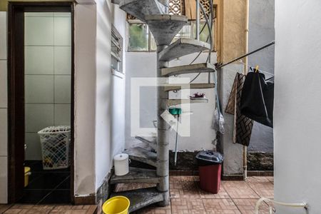 Casa à venda com 100m², 2 quartos e 2 vagas Casa à venda com 100m², 2 quartos e 2 vagasacesso para o  terraço com churrasqueira_1