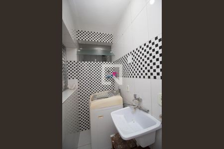 Apartamento à venda com 28m², 1 quarto e sem vaga Apartamento à venda com 28m², 1 quarto e sem vagaÁrea de Serviço