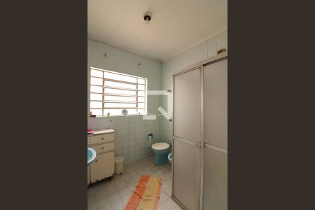 Casa para alugar com 227m², 3 quartos e 2 vagasBanheiro Social