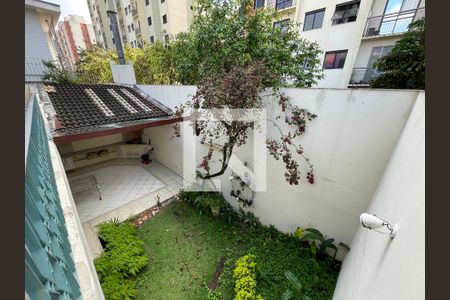 Casa à venda com 400m², 4 quartos e 4 vagas Casa à venda com 400m², 4 quartos e 4 vagasvista