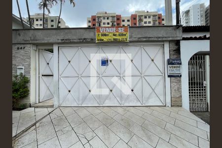 Casa à venda com 400m², 4 quartos e 4 vagas Casa à venda com 400m², 4 quartos e 4 vagasFachada/Placa