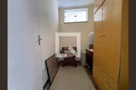 Casa à venda com 400m², 4 quartos e 4 vagas Casa à venda com 400m², 4 quartos e 4 vagasÁrea de Serviço