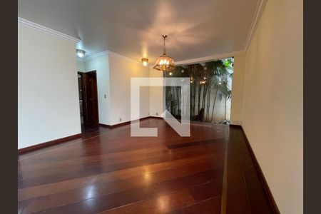 Casa à venda com 400m², 4 quartos e 4 vagas Casa à venda com 400m², 4 quartos e 4 vagasSala