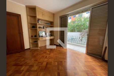 Casa à venda com 400m², 4 quartos e 4 vagas Casa à venda com 400m², 4 quartos e 4 vagassuíte 3