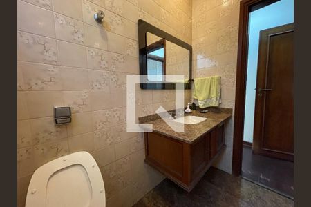 Casa à venda com 400m², 4 quartos e 4 vagas Casa à venda com 400m², 4 quartos e 4 vagasBanheiro Social