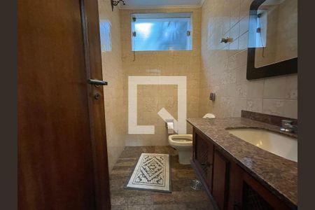 Casa à venda com 400m², 4 quartos e 4 vagas Casa à venda com 400m², 4 quartos e 4 vagasBanheiro Social