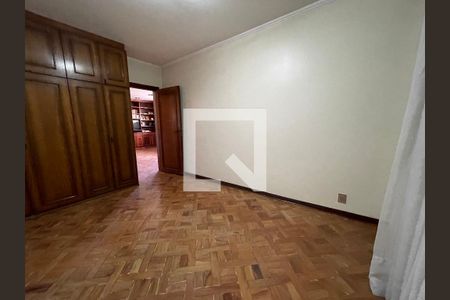 Casa à venda com 400m², 4 quartos e 4 vagas Casa à venda com 400m², 4 quartos e 4 vagasQuarto 2