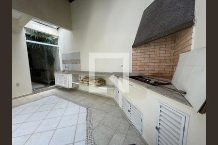 Casa à venda com 400m², 4 quartos e 4 vagas Casa à venda com 400m², 4 quartos e 4 vagasÁrea Externa