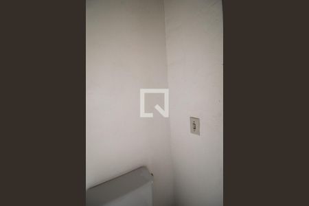 Casa à venda com 340m², 5 quartos e 6 vagasBanheiro de Serviço