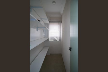 Casa à venda com 340m², 5 quartos e 6 vagasDespensa