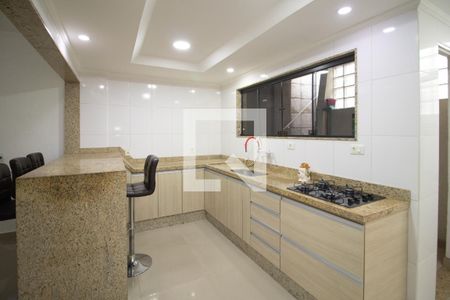 Casa à venda com 340m², 5 quartos e 6 vagasCozinha