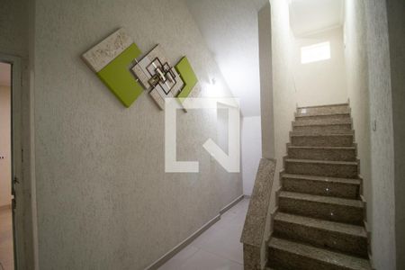 Casa à venda com 340m², 5 quartos e 6 vagasEscada