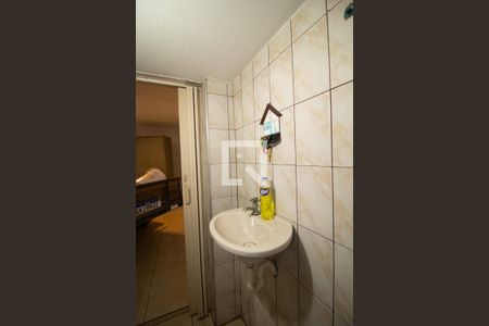 Casa à venda com 340m², 5 quartos e 6 vagasGaragem - Banheiro 