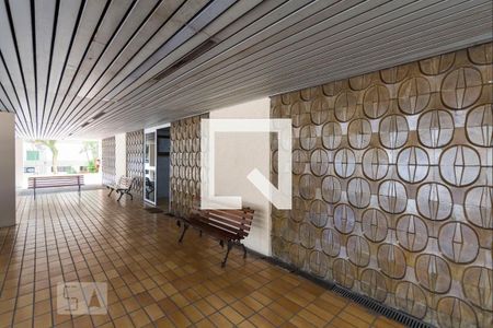 Apartamento à venda com 80m², 3 quartos e 1 vaga Apartamento à venda com 80m², 3 quartos e 1 vagaHall Social