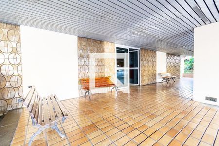 Apartamento à venda com 80m², 3 quartos e 1 vaga Apartamento à venda com 80m², 3 quartos e 1 vagaHall Social