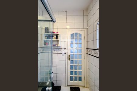 Casa à venda com 240m², 3 quartos e 4 vagasBanheiro da Suíte