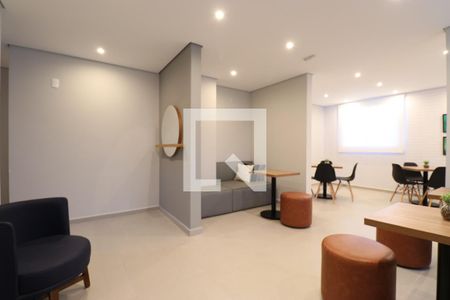 Apartamento à venda com 42m², 2 quartos e sem vagaÁrea comum - Salão de festas