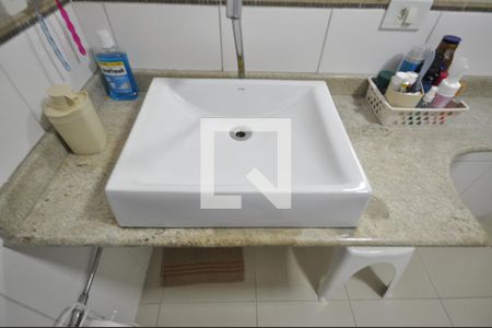 Apartamento à venda com 79m², 2 quartos e 2 vagasBanheiro