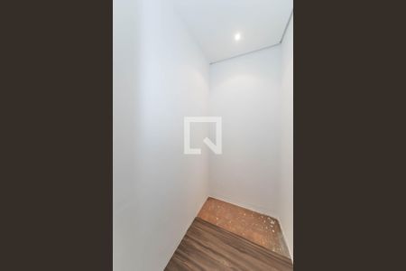 Casa à venda com 250m², 4 quartos e 3 vagas Casa à venda com 250m², 4 quartos e 3 vagasSuíte