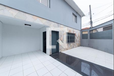 Casa à venda com 250m², 4 quartos e 3 vagas Casa à venda com 250m², 4 quartos e 3 vagasGaragem
