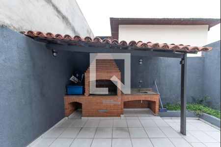 Casa à venda com 250m², 4 quartos e 3 vagas Casa à venda com 250m², 4 quartos e 3 vagasÁrea Gourmet - Quintal