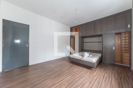 Casa à venda com 250m², 4 quartos e 3 vagas Casa à venda com 250m², 4 quartos e 3 vagasQuarto 1