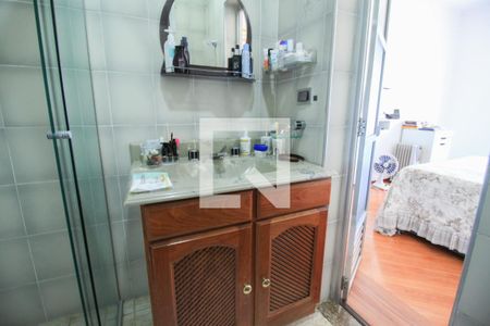 Apartamento à venda com 125m², 3 quartos e 1 vaga Apartamento à venda com 125m², 3 quartos e 1 vagaQuarto 1 - Banheiro