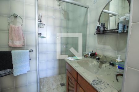 Apartamento à venda com 125m², 3 quartos e 1 vaga Apartamento à venda com 125m², 3 quartos e 1 vagaQuarto 1 - Banheiro