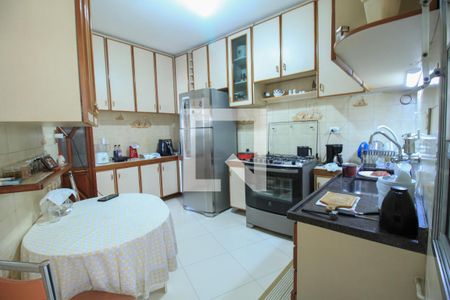 Apartamento à venda com 125m², 3 quartos e 1 vaga Apartamento à venda com 125m², 3 quartos e 1 vagaCozinha