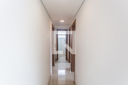 Corredor de apartamento para alugar com 3 quartos, 95m² em Palmares, Belo Horizonte