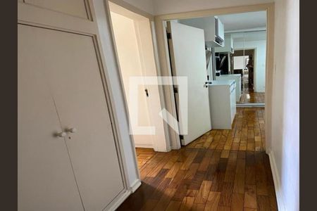 Apartamento à venda com 150m², 3 quartos e 2 vagas Apartamento à venda com 150m², 3 quartos e 2 vagasCorredor dos quartos