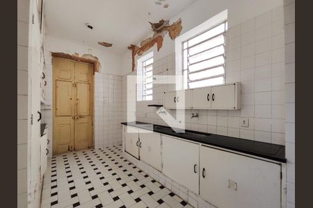 Casa à venda com 240m², 4 quartos e 4 vagasCozinha