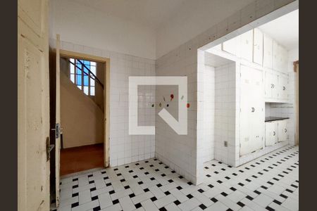 Casa à venda com 240m², 4 quartos e 4 vagasCopa