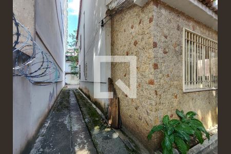 Casa à venda com 240m², 4 quartos e 4 vagasFachada