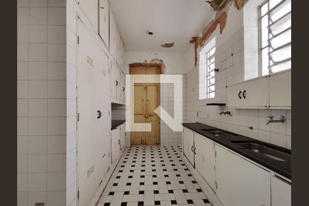 Casa à venda com 240m², 4 quartos e 4 vagasCozinha